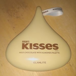 Glamlite x Hershey's Kisses Milk Chocolate with Almonds Palette